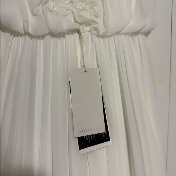 Lillian West NWT Bohemian Wedding Dress 66005 size 6 - Picture 8 of 14